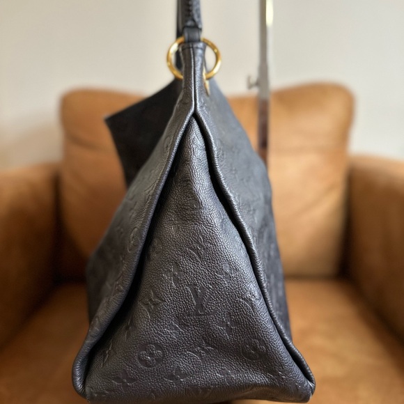 LOUIS VUITTON Artsy MM Empreinte Infini Monogram Shoulder Bag - Picture 3 of 16